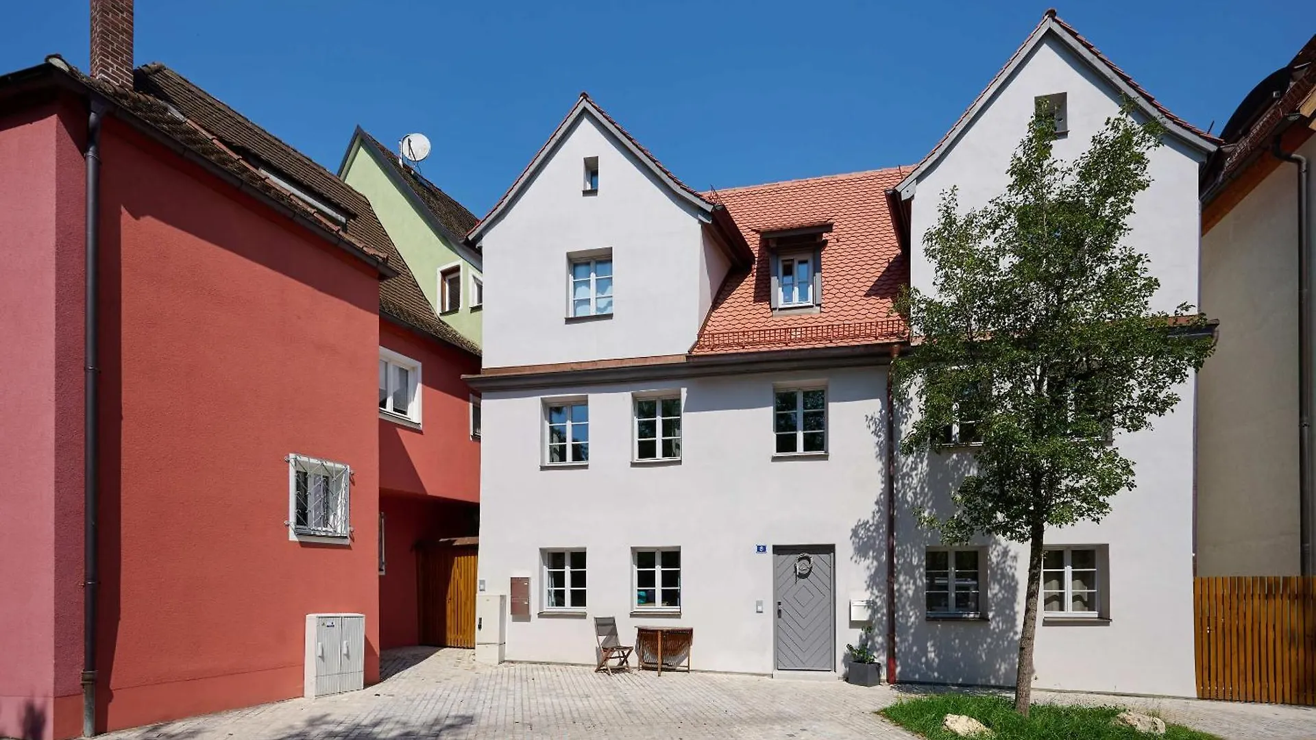 Cozy Schwabach # Frisch Renoviertes Fachwerk # 100Qm # Modern # Balkon # Netflix Apartment